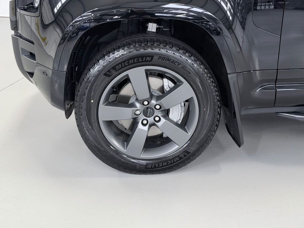 Used Land Rover Defender 90 2026 for sale - 78212546: Photo 30