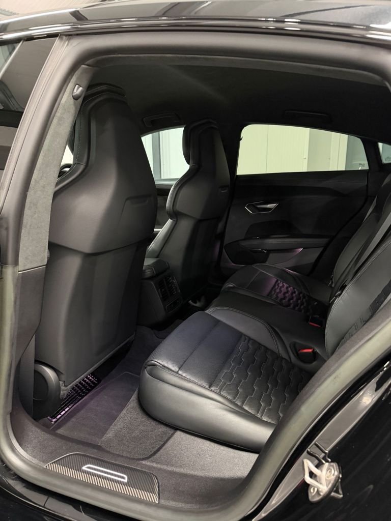 Used Audi RS e-tron GT 2022 for sale - 77539612: Photo 16