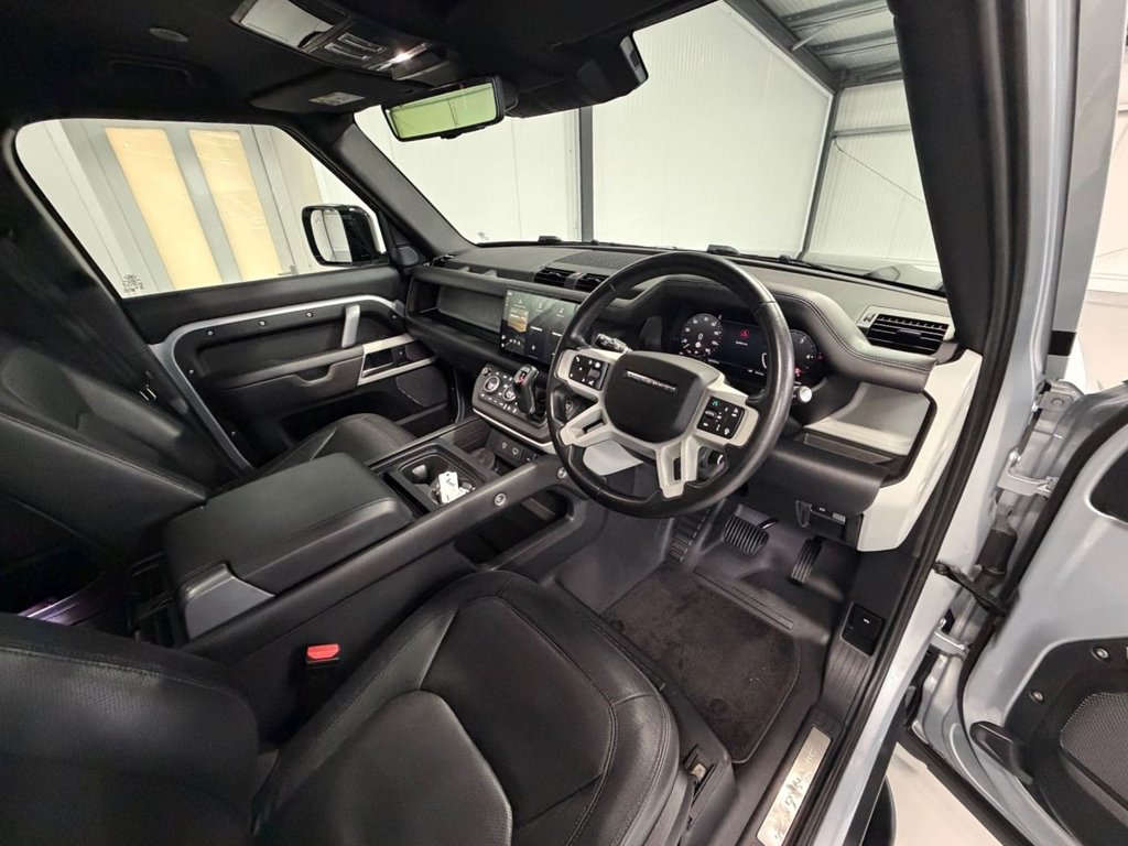 Used Land Rover Defender 2024 for sale - 77470518: Photo 7