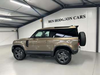 Used Land Rover Defender 2025 for sale - 75253388: Photo