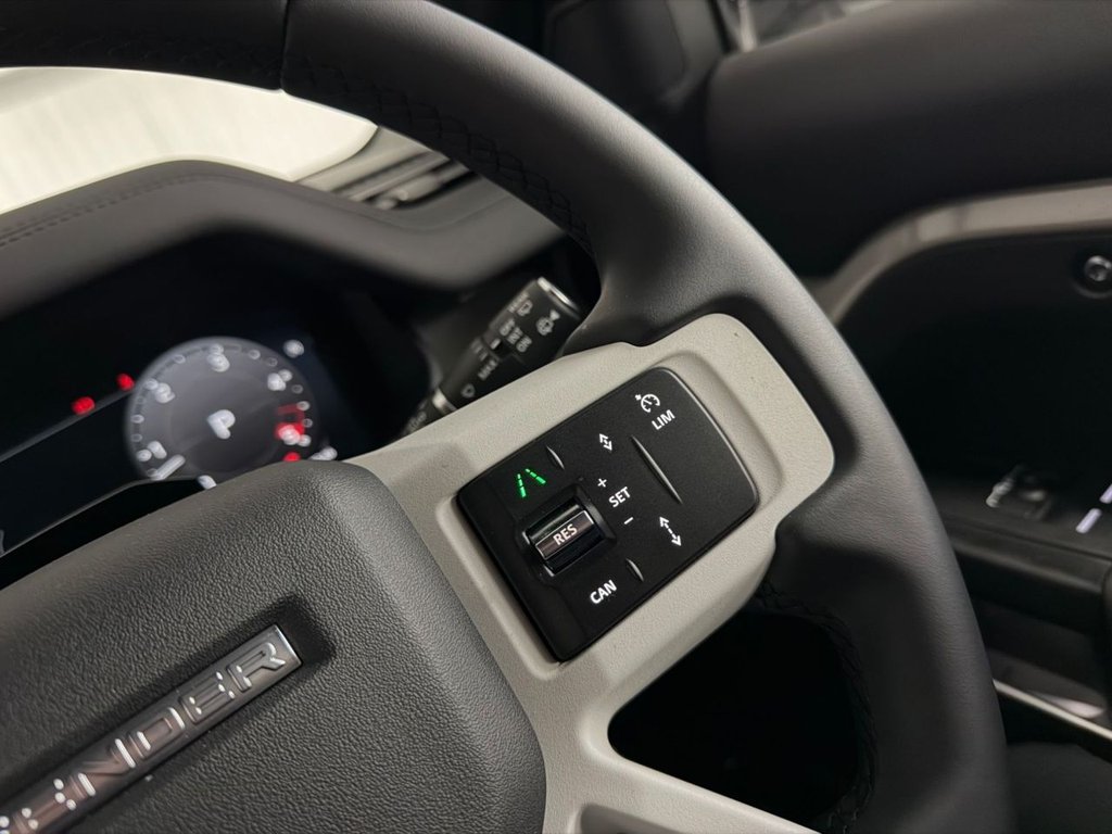 Used Land Rover Defender 110 2026 for sale - 77884986: Photo 26