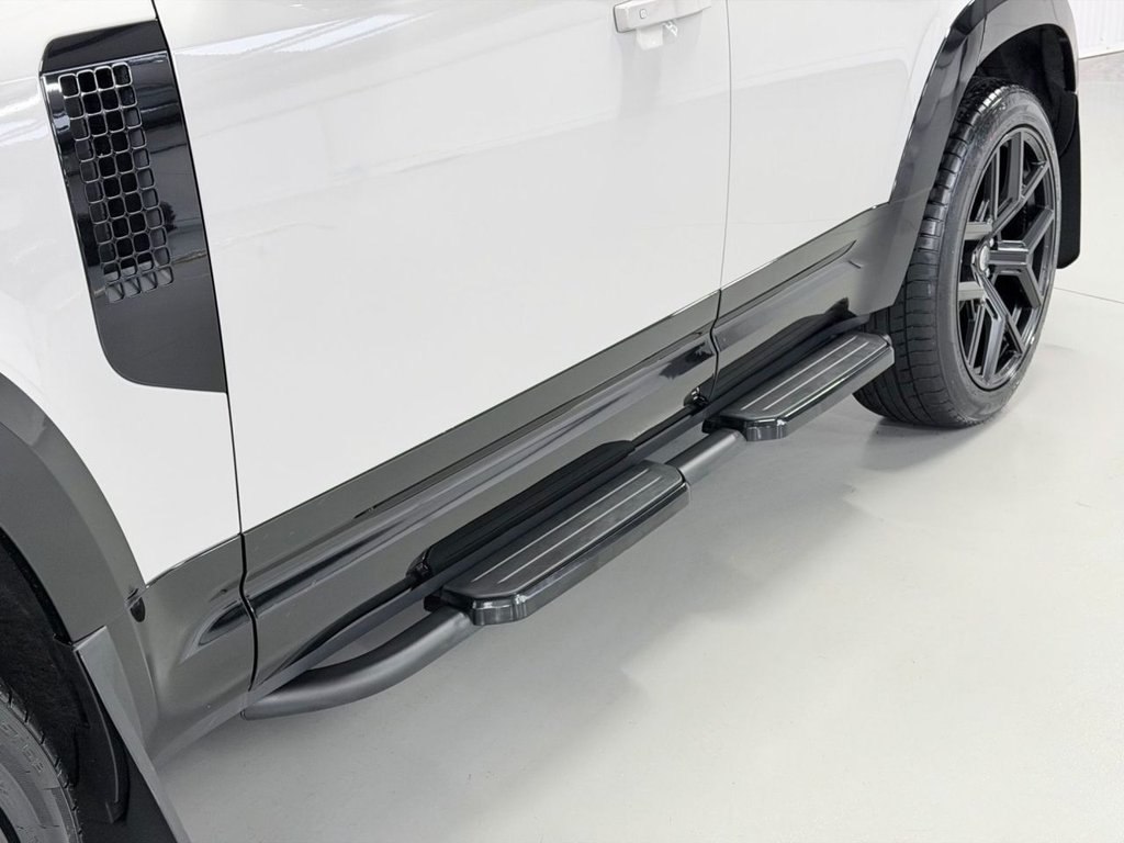 Used Land Rover Defender 110 2026 for sale - 77884986: Photo 31