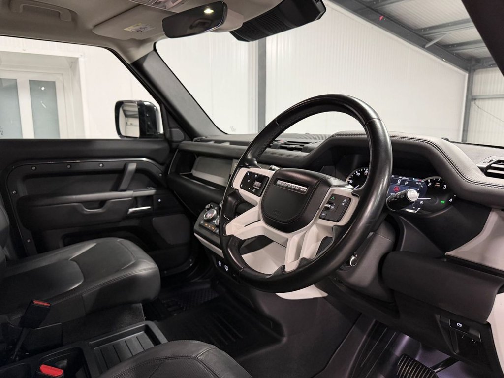 Used Land Rover Defender 2023 for sale - 77642471: Photo 11