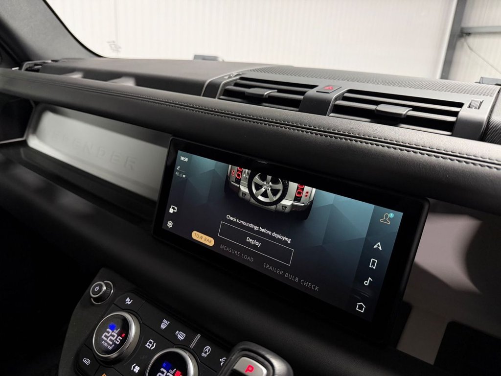 Used Land Rover Defender 2023 for sale - 77642471: Photo 23