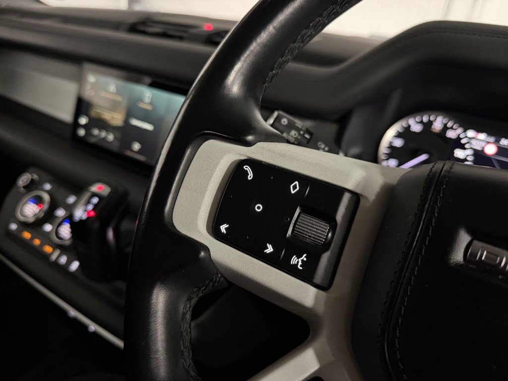 Used Land Rover Defender 2023 for sale - 77642471: Photo 27