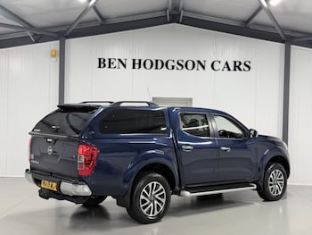Used Nissan Navara 2019 for sale - 77048680: Photo