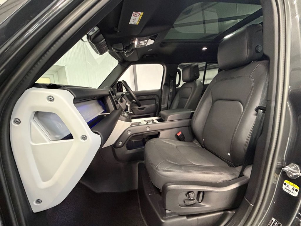 Used Land Rover Defender 2024 for sale - 76496280: Photo 10