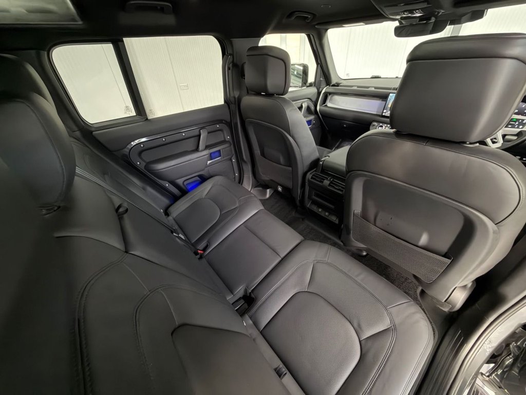 Used Land Rover Defender 2024 for sale - 76496280: Photo 13