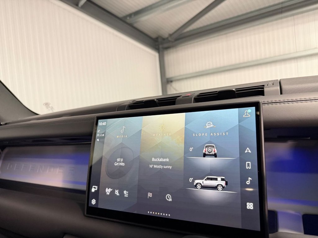 Used Land Rover Defender 2024 for sale - 76496280: Photo 21