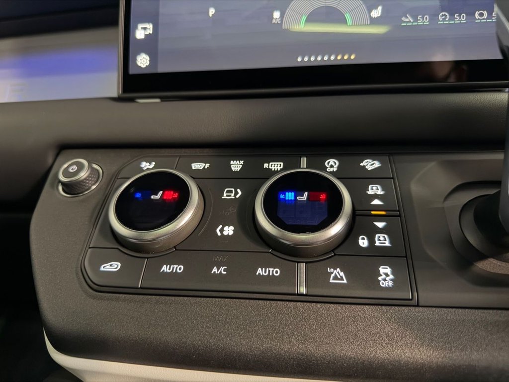 Used Land Rover Defender 2024 for sale - 76496280: Photo 24