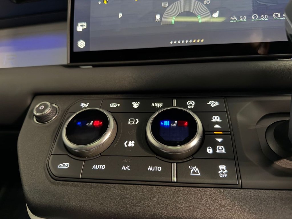 Used Land Rover Defender 2024 for sale - 76496280: Photo 25