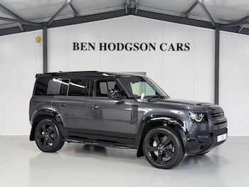 Used Land Rover Defender 2024 for sale - 76496280: Photo
