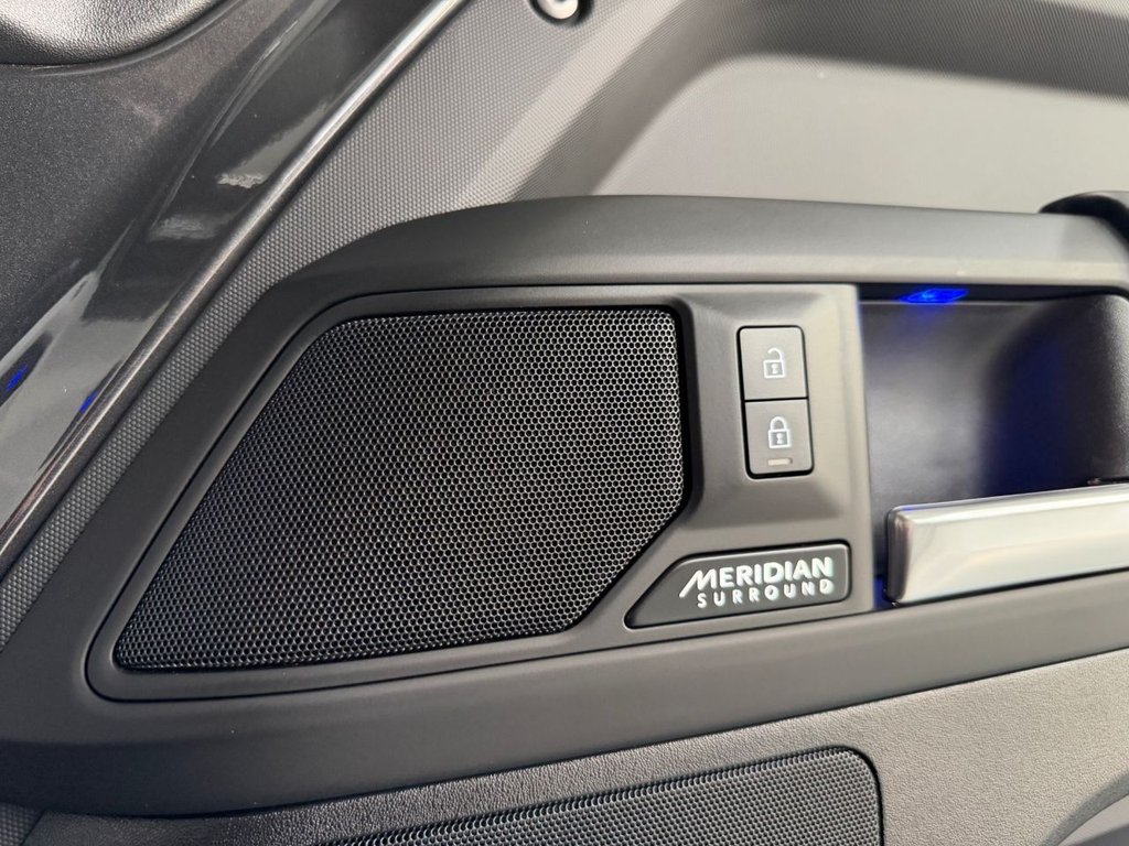 Used Land Rover Defender 2024 for sale - 76496280: Photo 33