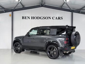 Used Land Rover Defender 2024 for sale - 76496280: Photo