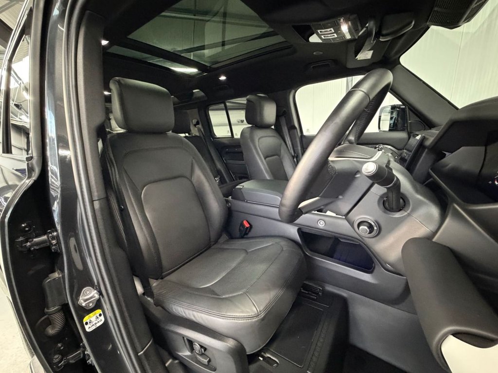 Used Land Rover Defender 2024 for sale - 76496280: Photo 8
