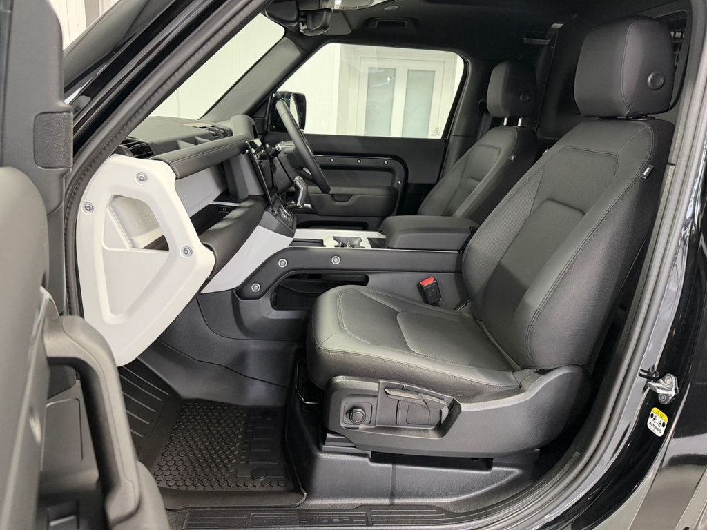 Used Land Rover Defender 2025 for sale - 77388831: Photo 13