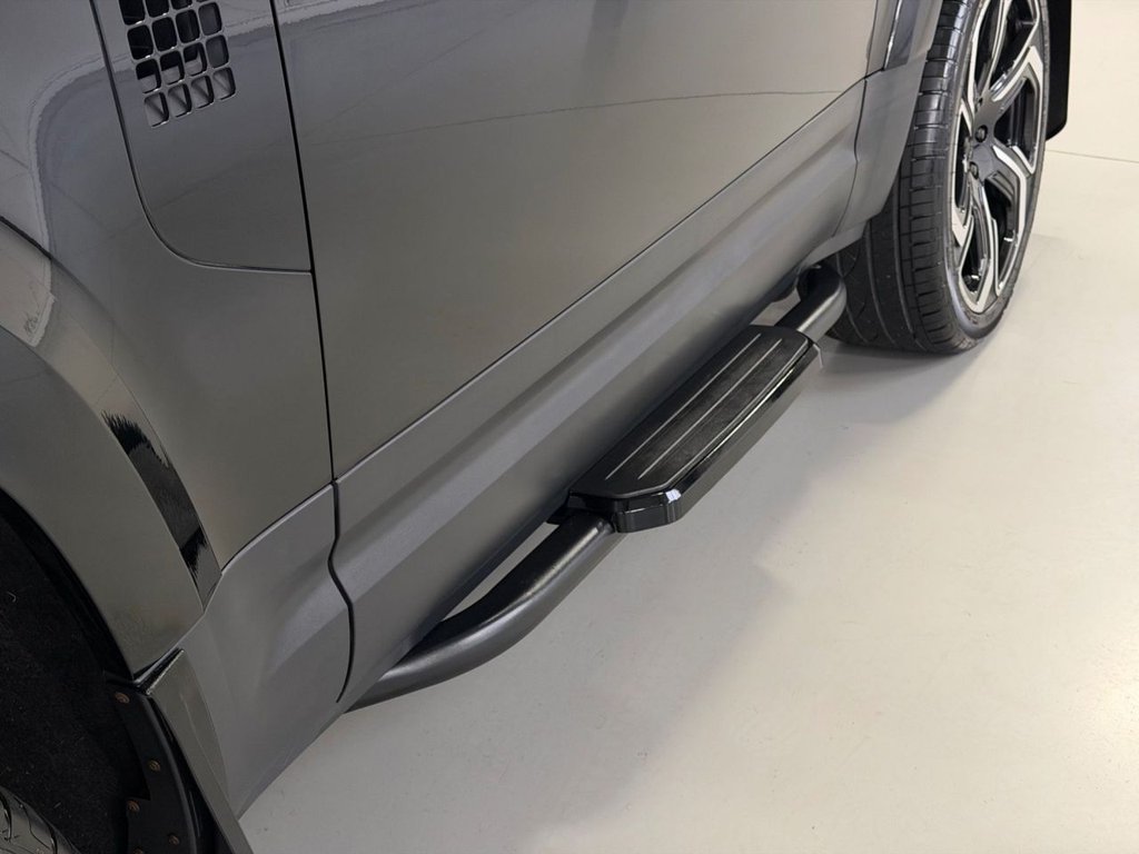 Used Land Rover Defender 2025 for sale - 77388831: Photo 31