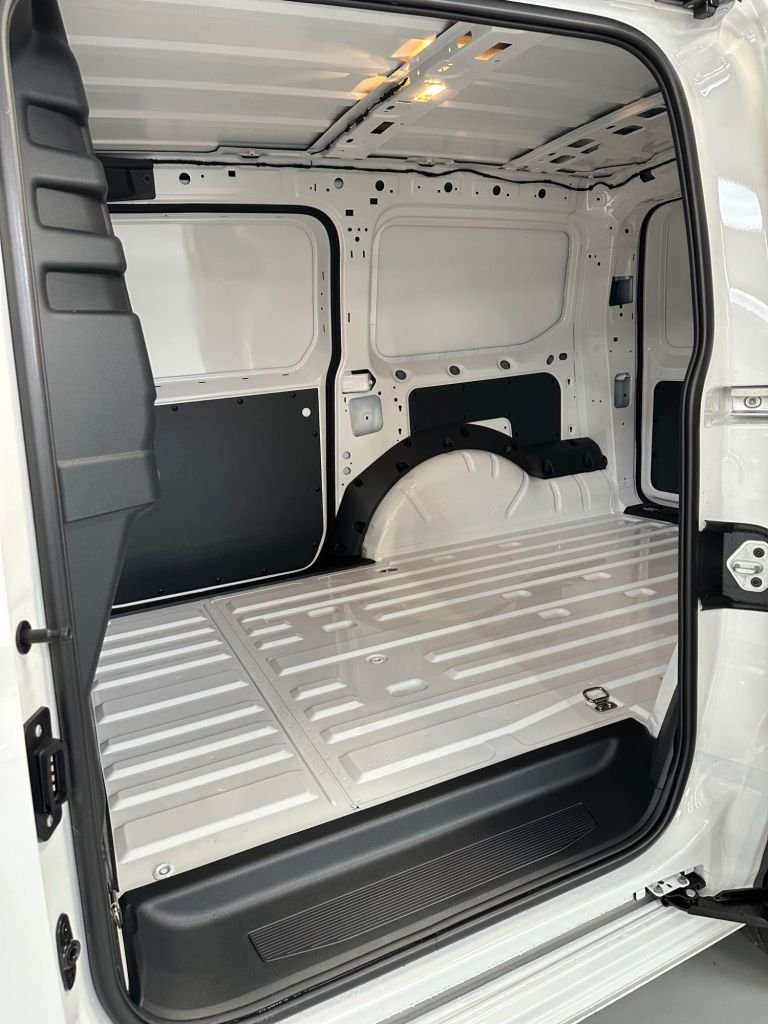 Used Volkswagen Caddy Maxi 2024 for sale - 76631757: Photo 29