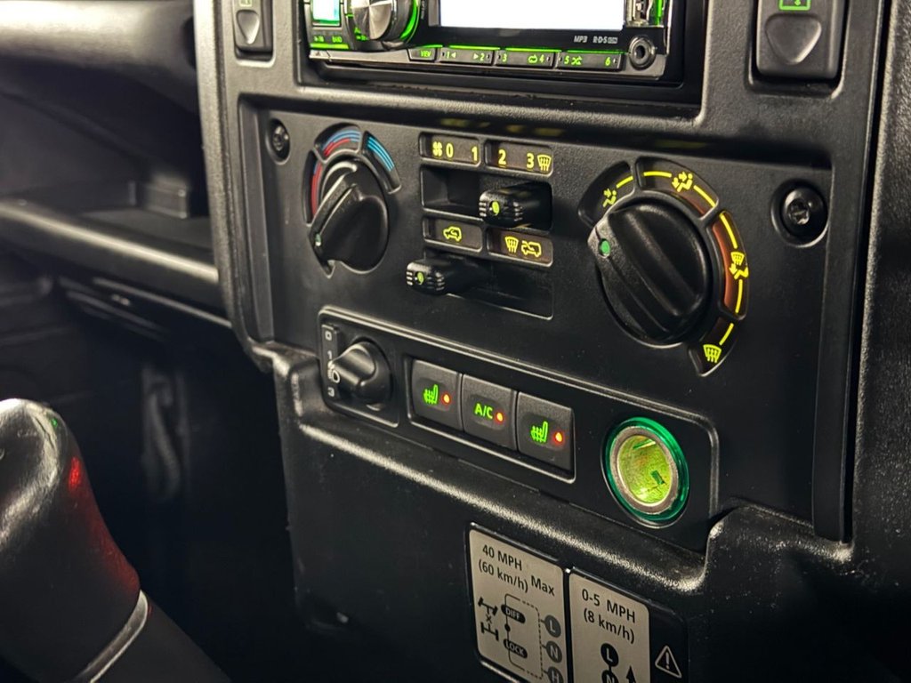 Used Land Rover Defender 2014 for sale - 77680765: Photo 21