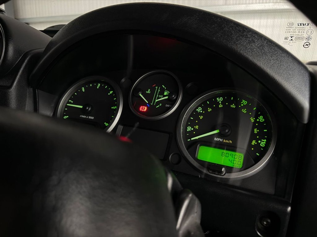 Used Land Rover Defender 2014 for sale - 77680765: Photo 22