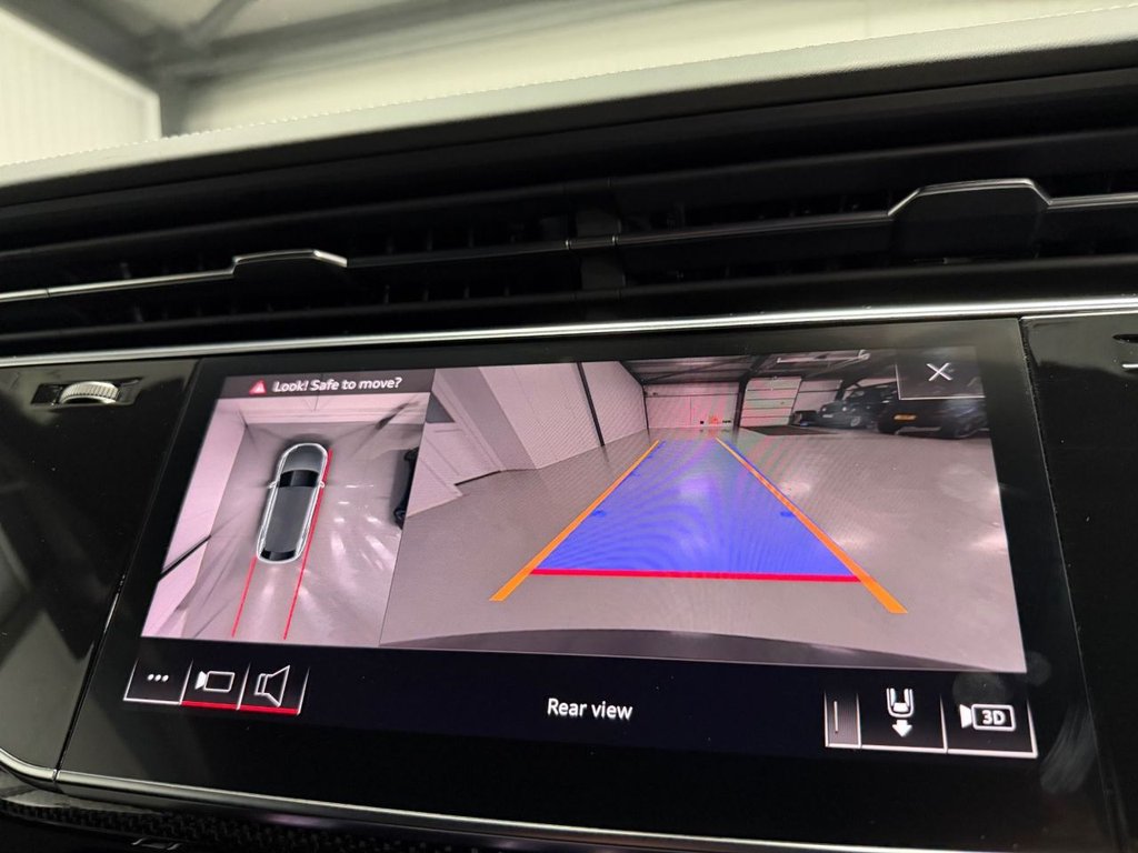 Used Audi Q8 2020 for sale - 76454606: Photo 33