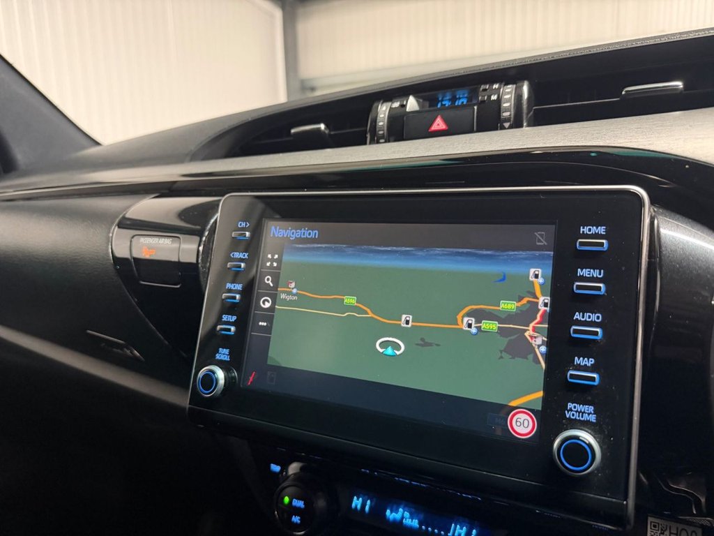 Used Toyota Hilux 2023 for sale - 76788049: Photo 18