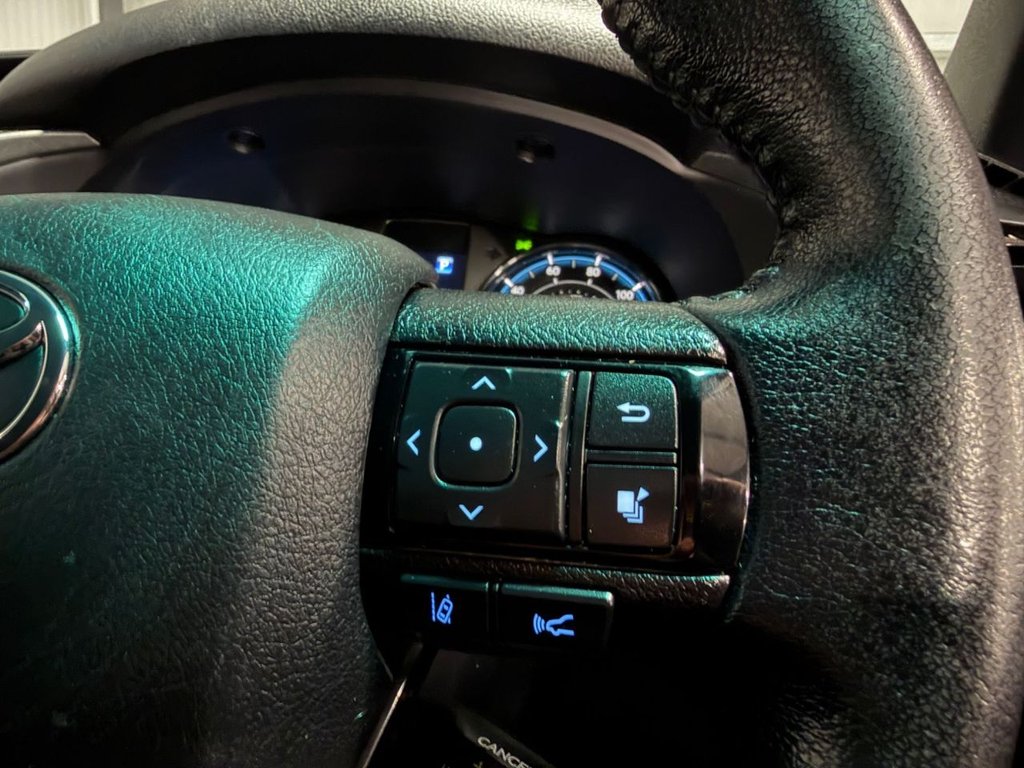 Used Toyota Hilux 2023 for sale - 76788049: Photo 24