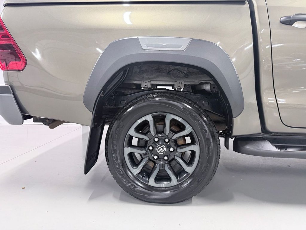 Used Toyota Hilux 2023 for sale - 76788049: Photo 28
