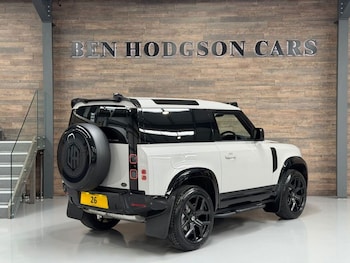 Used Land Rover Defender 90 2026 for sale - 78331148: Photo
