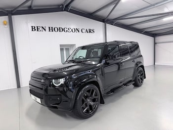Used Land Rover Defender 2024 for sale - 78500519: Photo