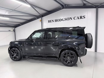 Used Land Rover Defender 2024 for sale - 78500519: Photo