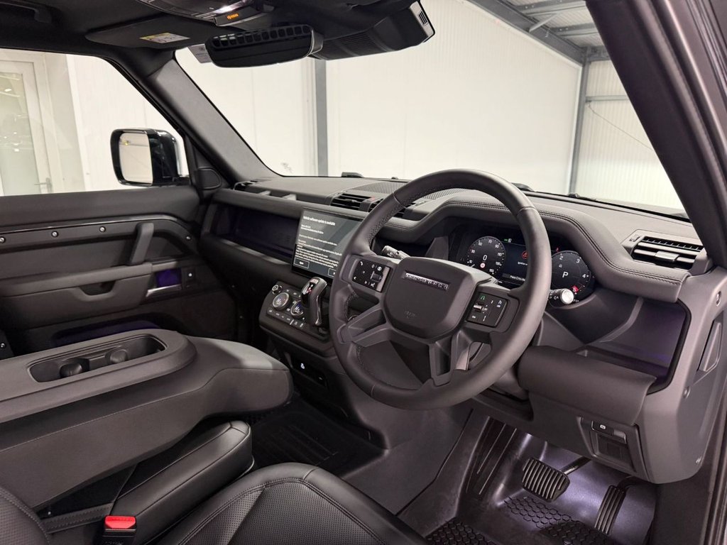Used Land Rover Defender 2025 for sale - 78044711: Photo 11