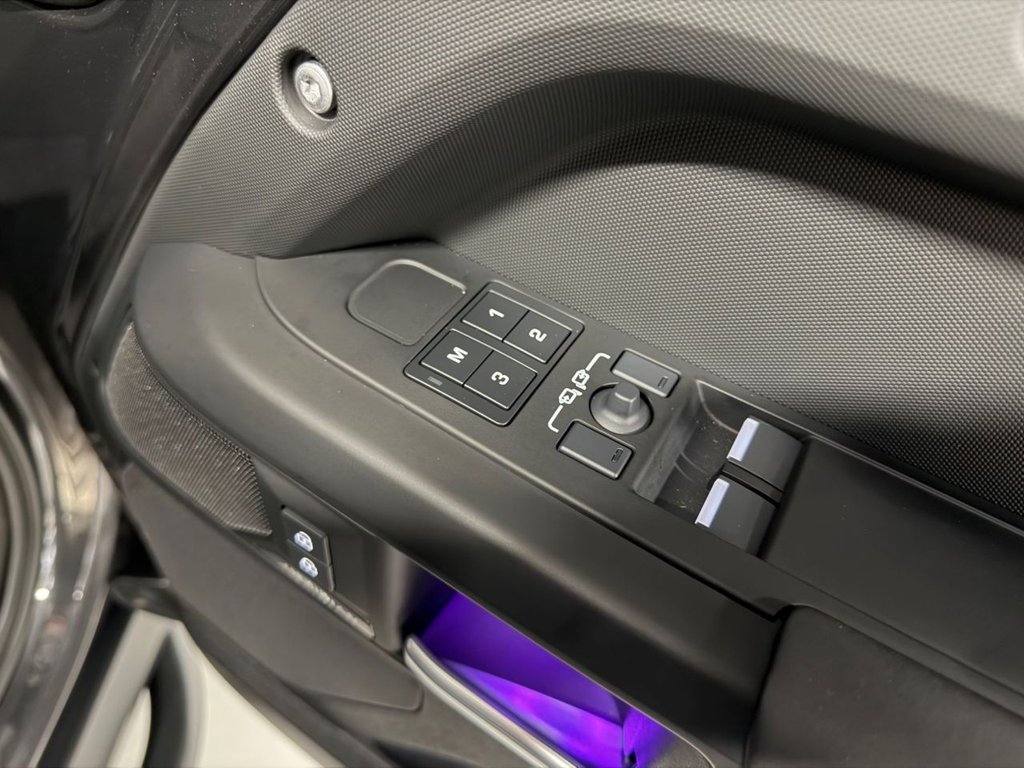 Used Land Rover Defender 2025 for sale - 78044711: Photo 23