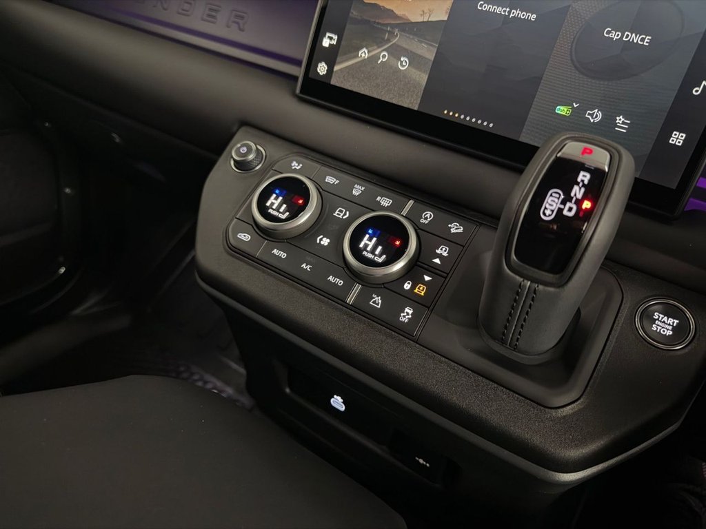 Used Land Rover Defender 2025 for sale - 78044711: Photo 24