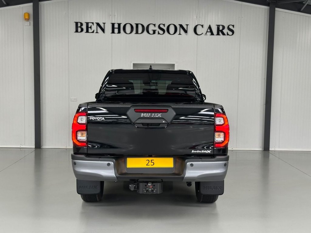 Used Toyota Hilux 2025 for sale - 77212300: Photo 32