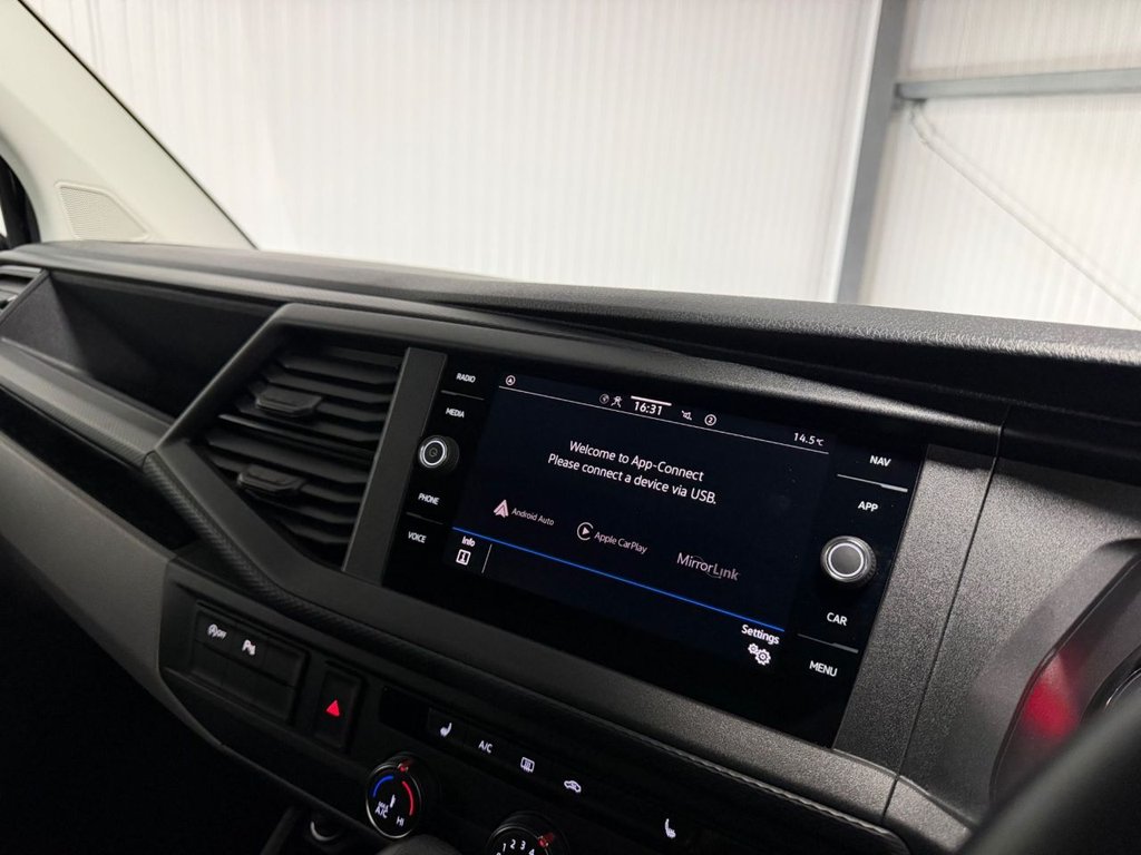 Used Volkswagen Transporter 2022 for sale - 78200183: Photo 22