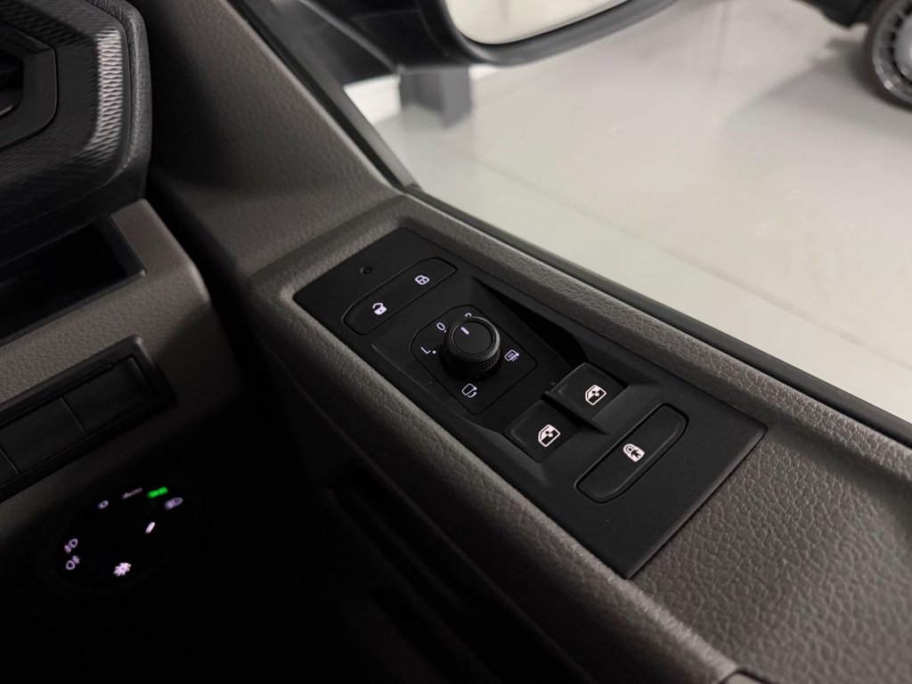 Used Volkswagen Transporter 2022 for sale - 78200183: Photo 26