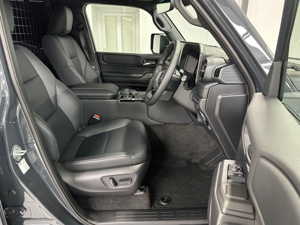 Used Toyota Land Cruiser 2025 for sale - 76591119: Photo 10