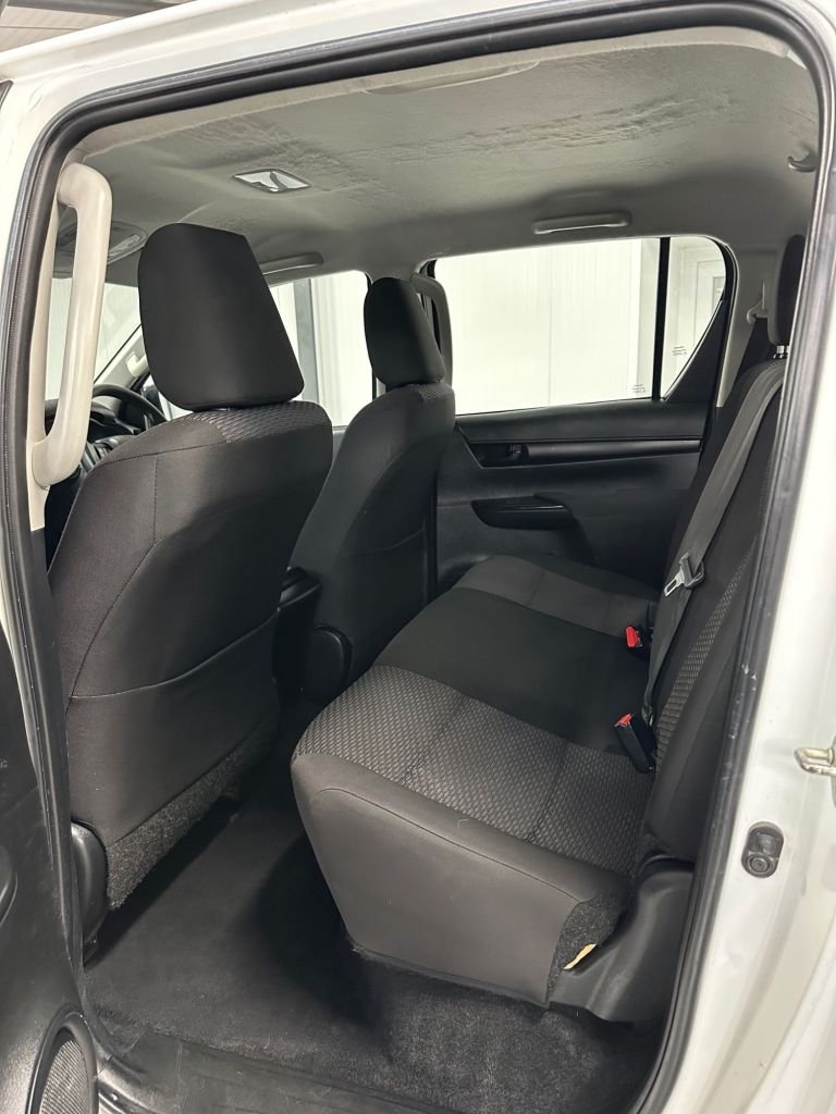 Used Toyota Hilux 2020 for sale - 76631698: Photo 15