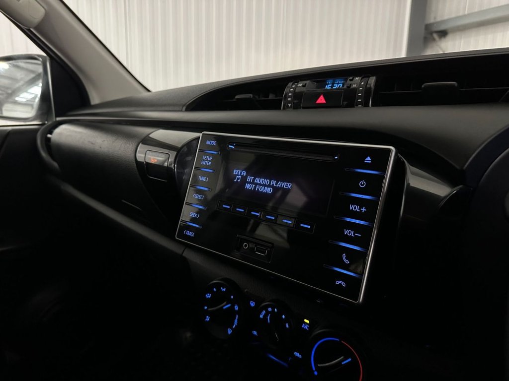 Used Toyota Hilux 2020 for sale - 76631698: Photo 19