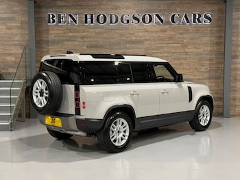 Used Land Rover Defender 110 2026 for sale - 78657942: Photo