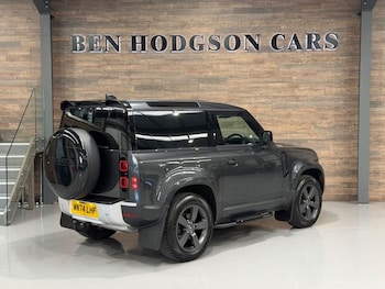 Used Land Rover Defender 2024 for sale - 78358678: Photo