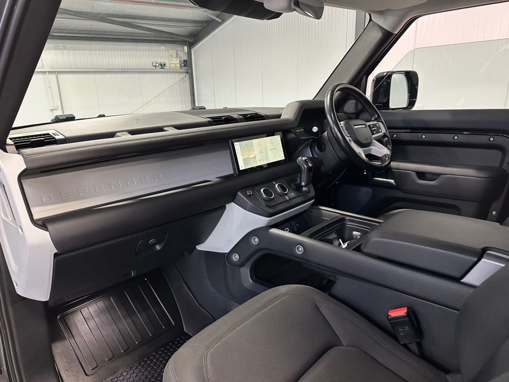 Used Land Rover Defender 2023 for sale - 76376213: Photo 12