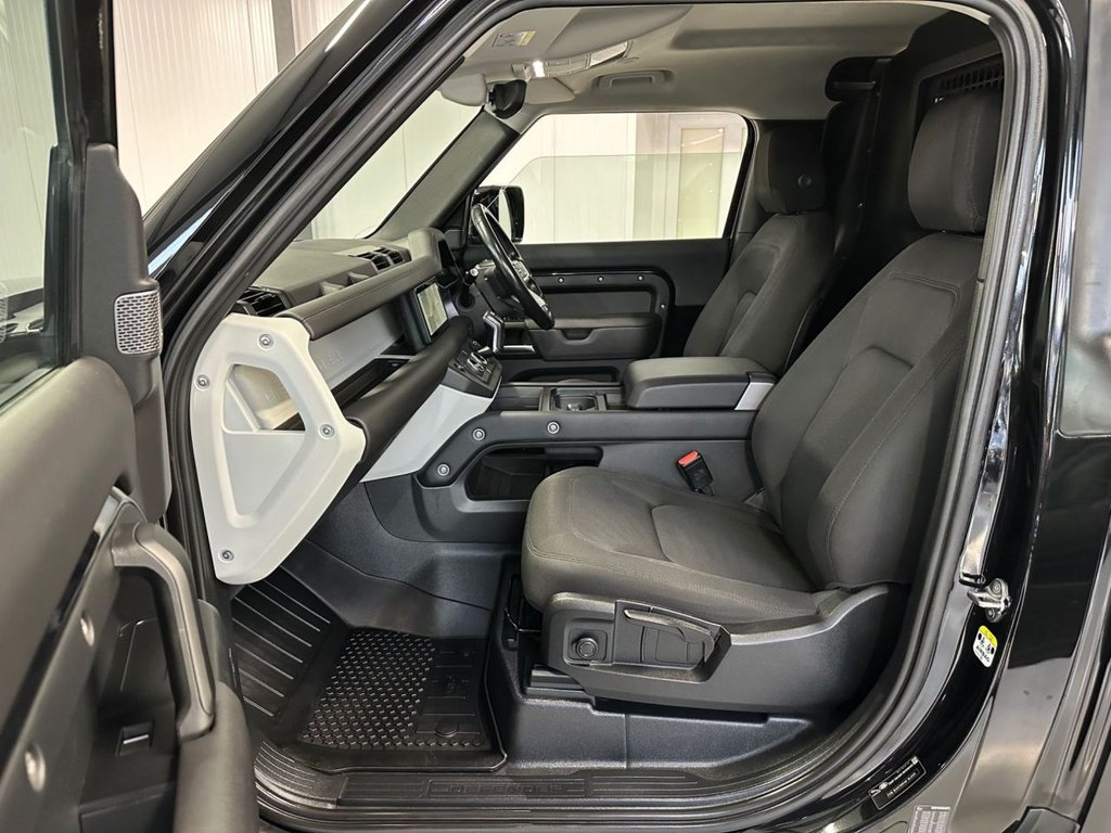 Used Land Rover Defender 2023 for sale - 76376213: Photo 13