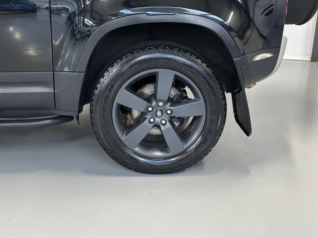 Used Land Rover Defender 2023 for sale - 76376213: Photo 25