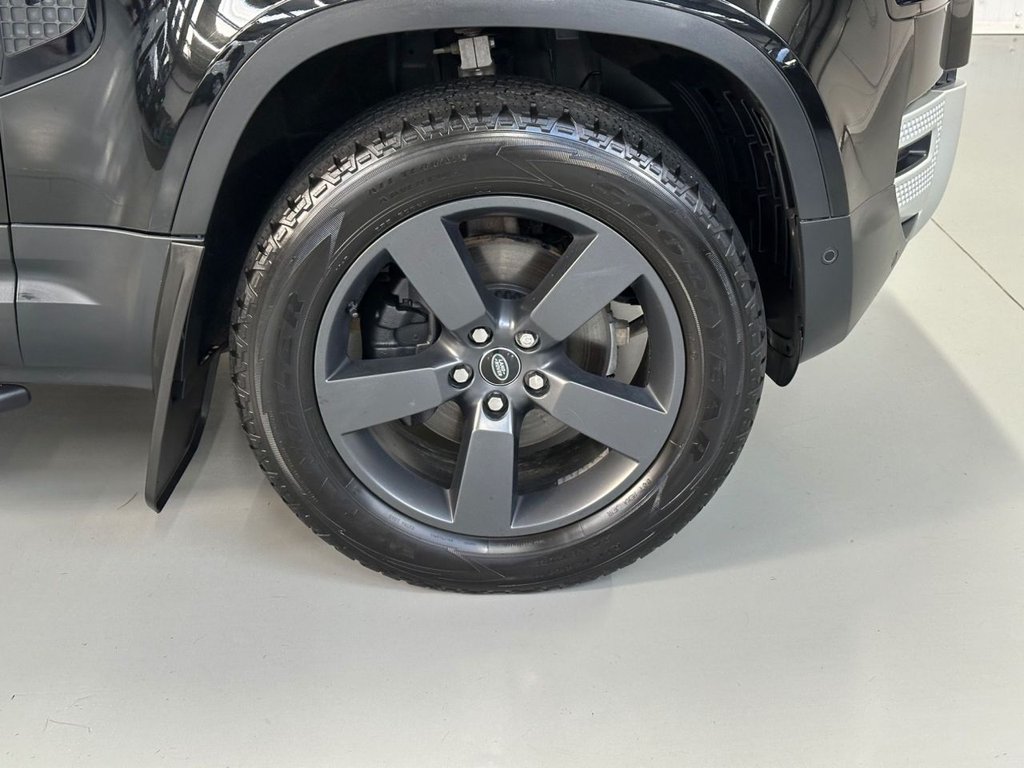 Used Land Rover Defender 2023 for sale - 76376213: Photo 27