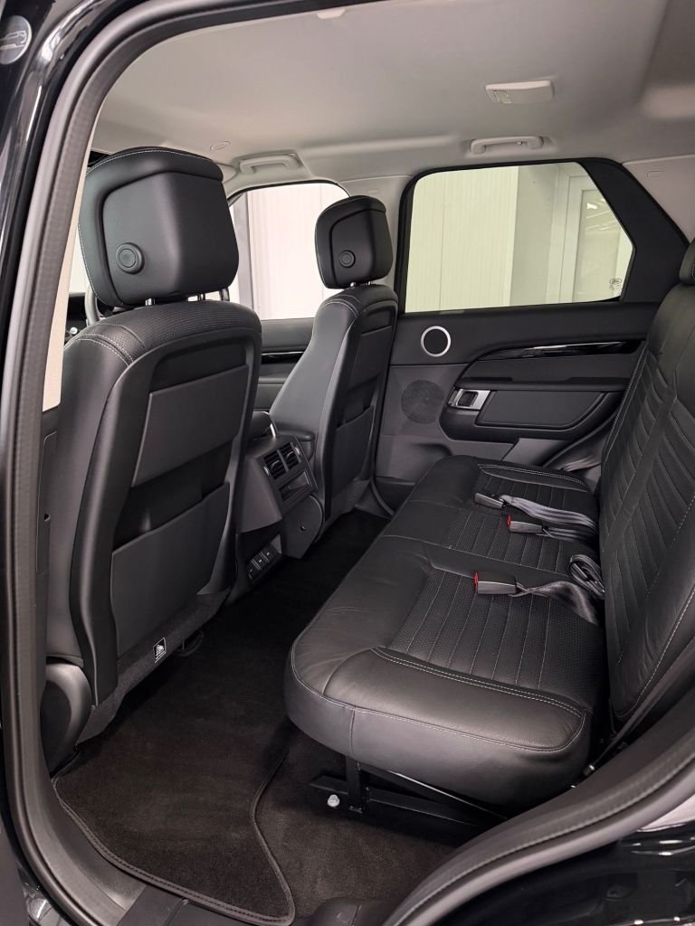 Used Land Rover Discovery 2023 for sale - 78003086: Photo 16