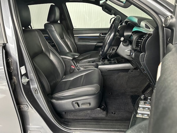 Used Toyota Hilux 2022 for sale - 76323432: Photo 10