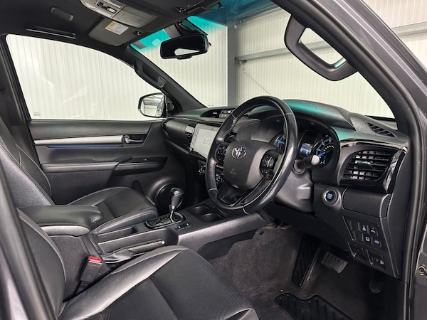 Used Toyota Hilux 2022 for sale - 76323432: Photo 11