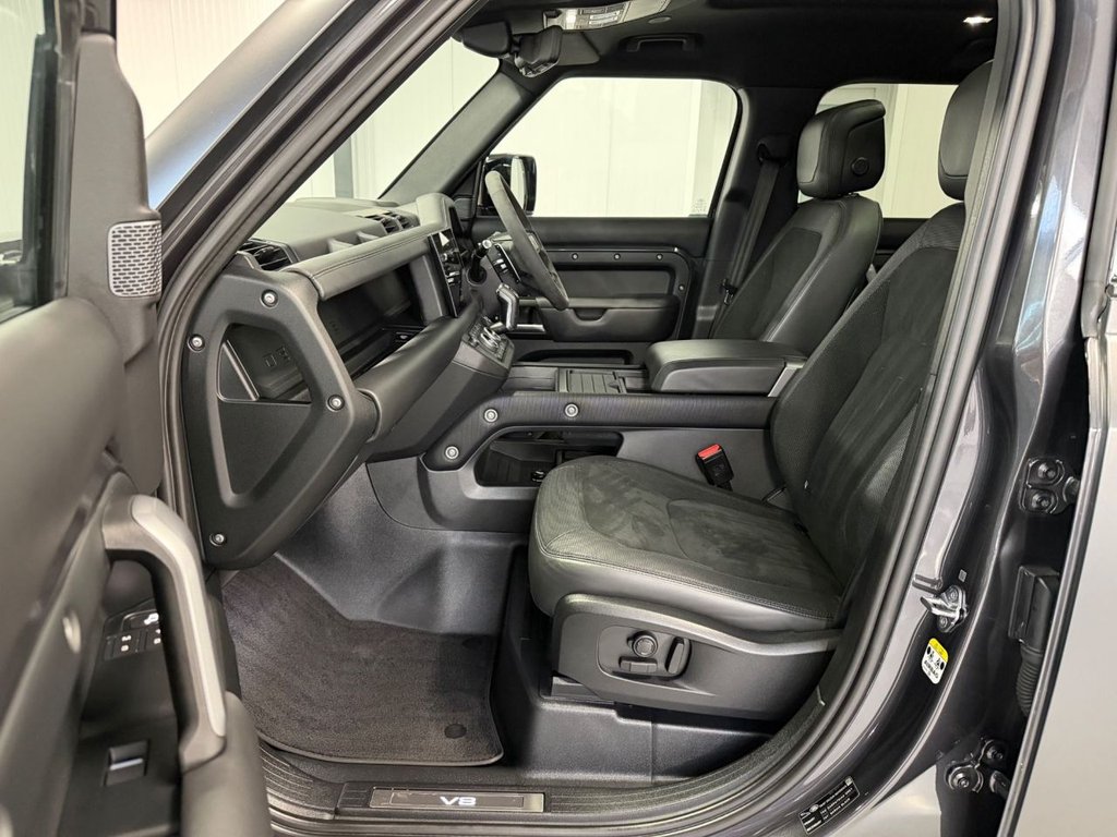 Used Land Rover Defender 2022 for sale - 77770998: Photo 15